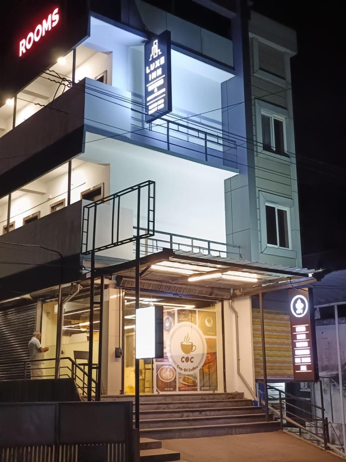 Luxe Inn Kochi Exterior foto